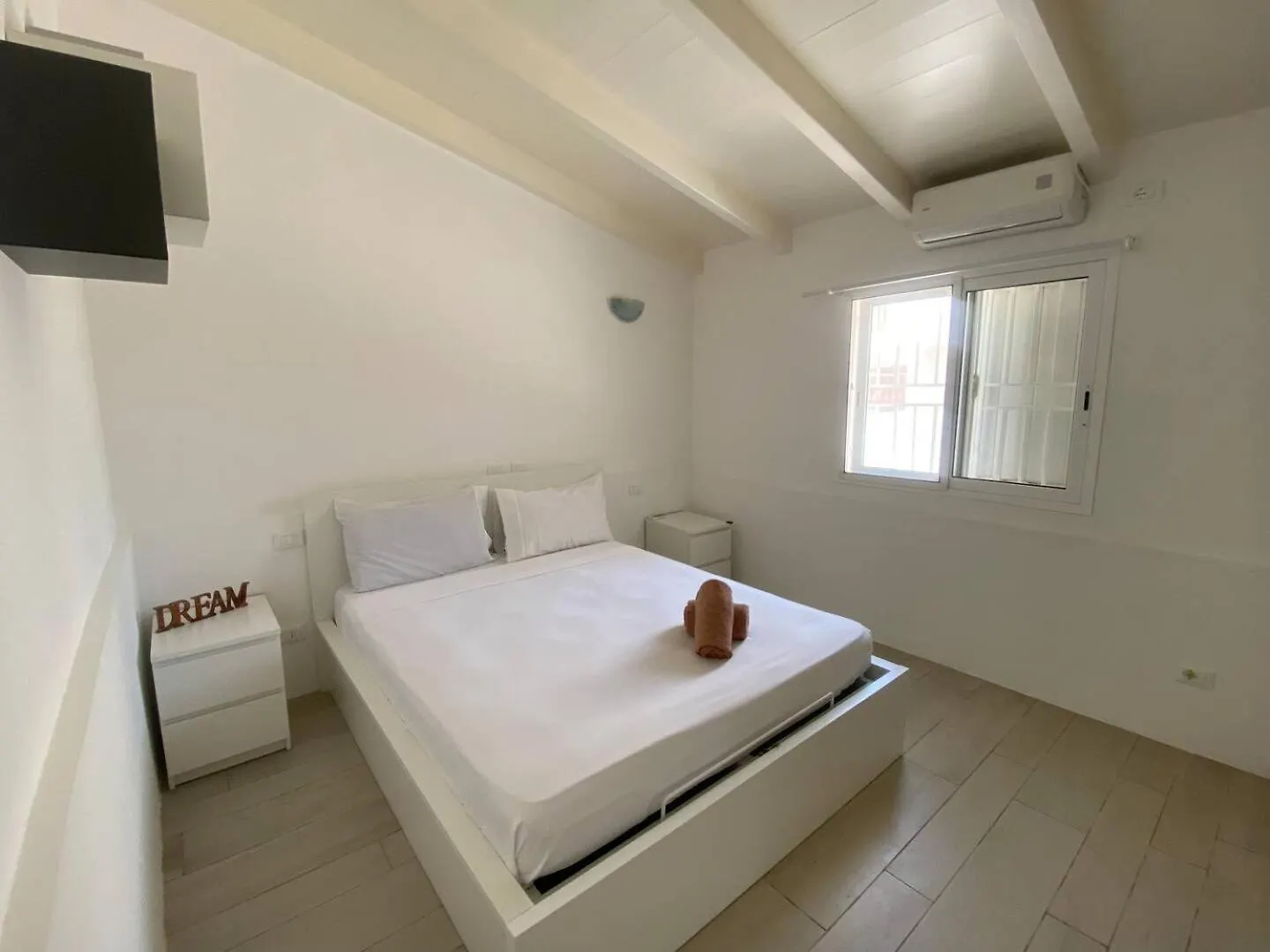 בית נופש סנטה מריה Beach Villa - By Bobbywashere