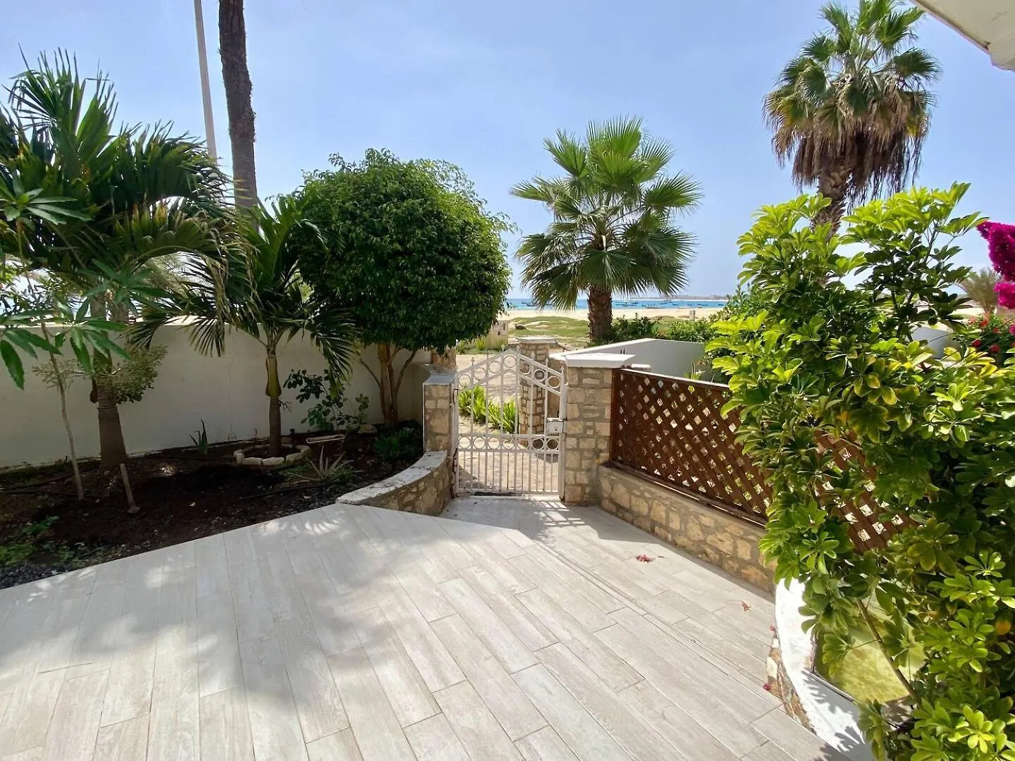 בית נופש סנטה מריה Beach Villa - By Bobbywashere